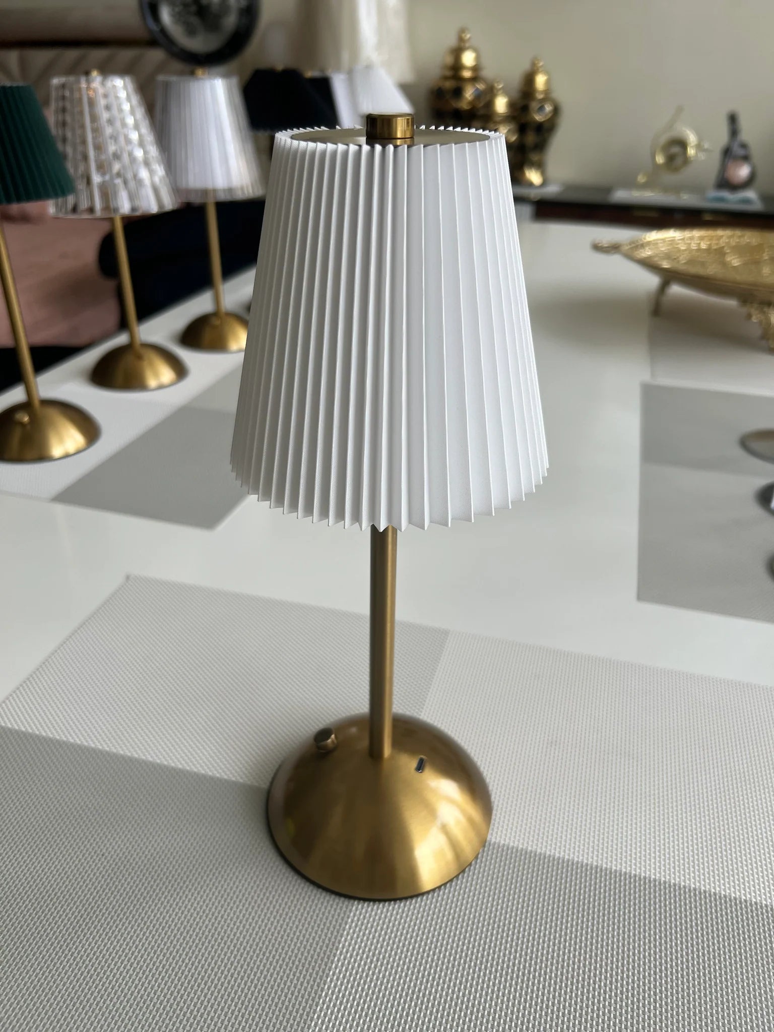 White Led Rechargeable lamp 02